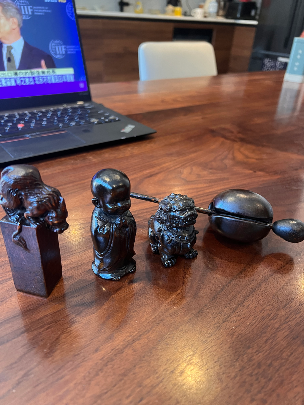 人生只有一个行业：服务业。